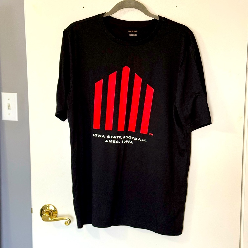 another iowa state shirt with gender neutral sizing!! brand new, never worn